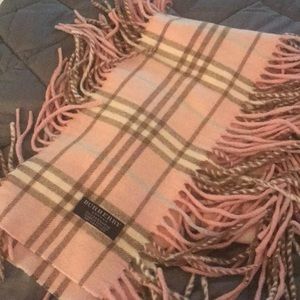 Burberry pink brown white fringe neck scarf
